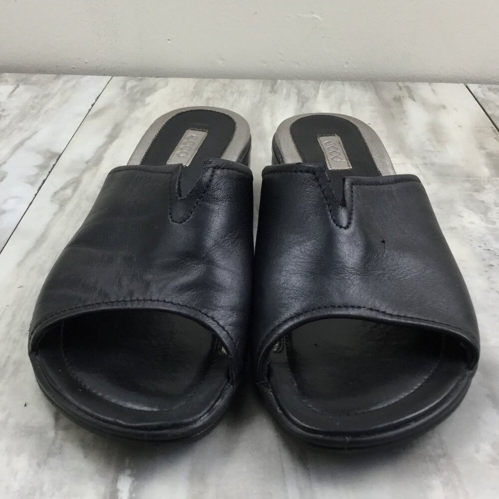 ECCO Black Sandal 38 - Picture 4 of 10